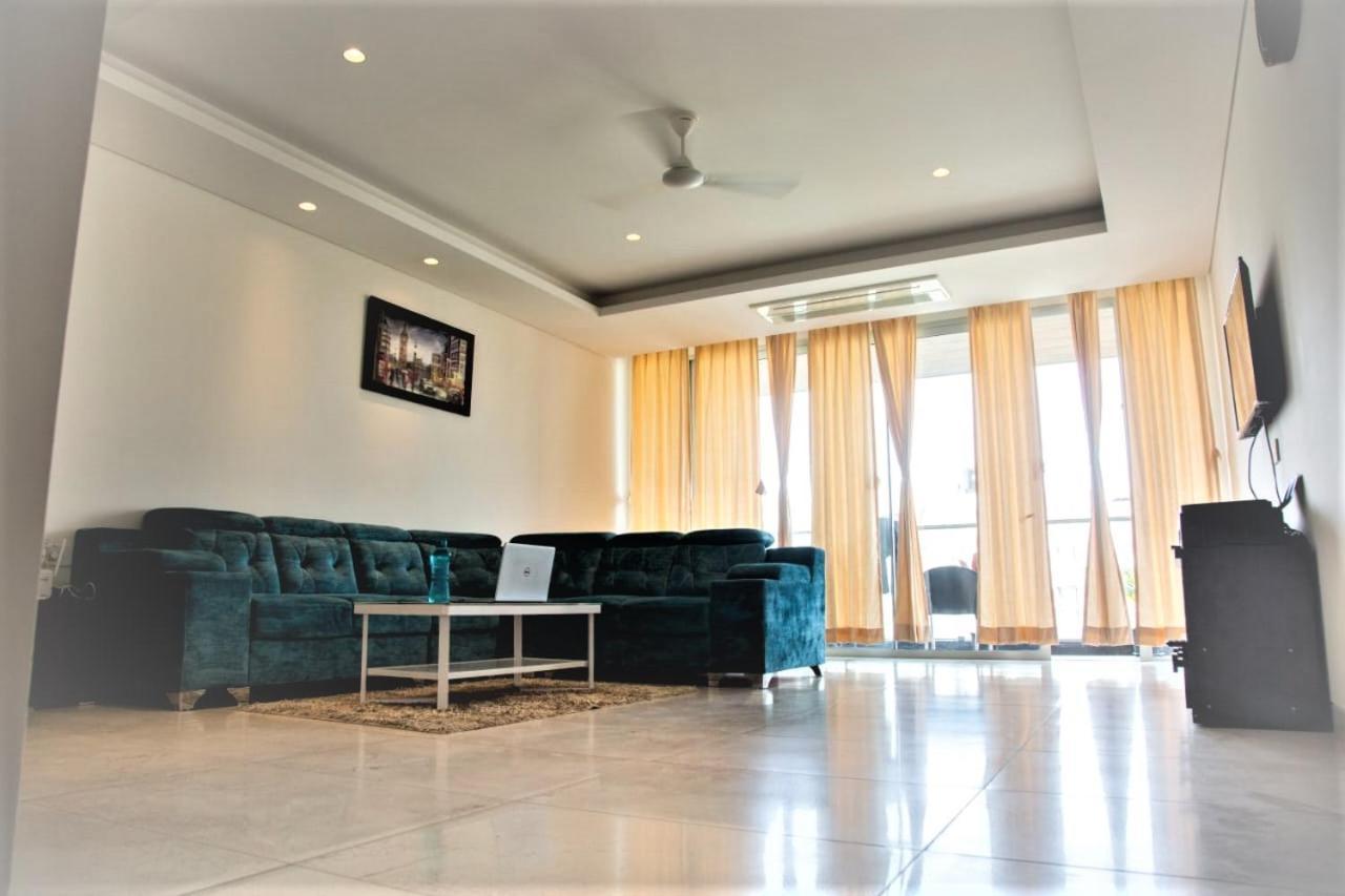 Guest House Service Apartments ปูเน่ ภายนอก รูปภาพ